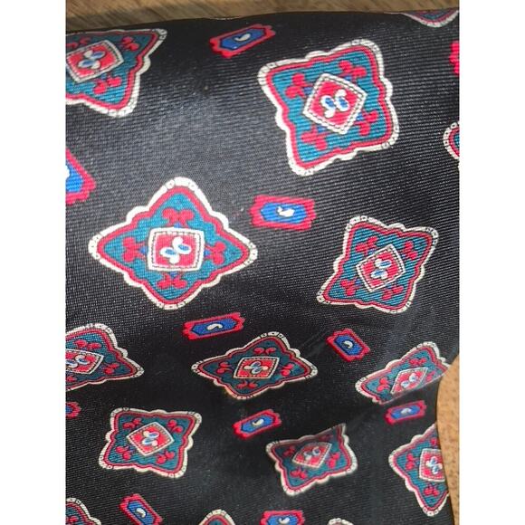 Andhurst Men's Designer Silk Tie Black with Red & Blue Geometric Pattern - Picture 2 of 5